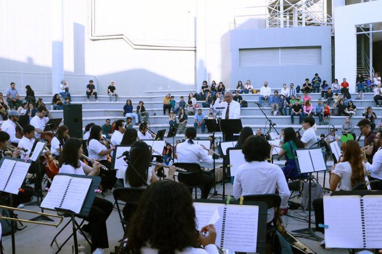 Dedica la Banda Sinfónica Juvenil concierto a los niños