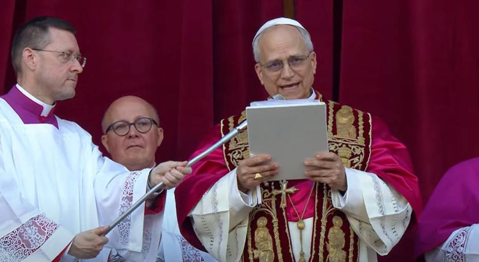 León XIV envía un mensaje de paz, en su primer mensaje como Papa