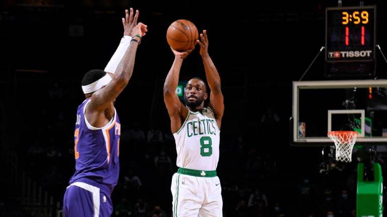 Celtics vence a Suns.