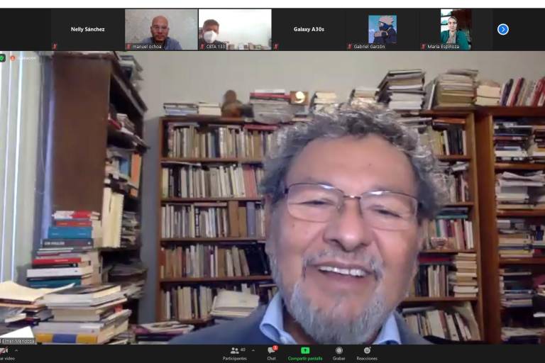 Si somos lectores, tenemos esperanza, asegura el escritor Élmer Mendoza
