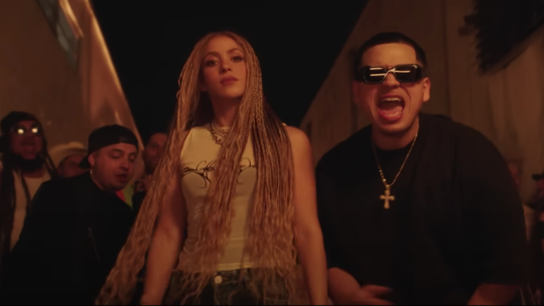 Shakira y Fuerza Regida se unen para el tema El Jefe.