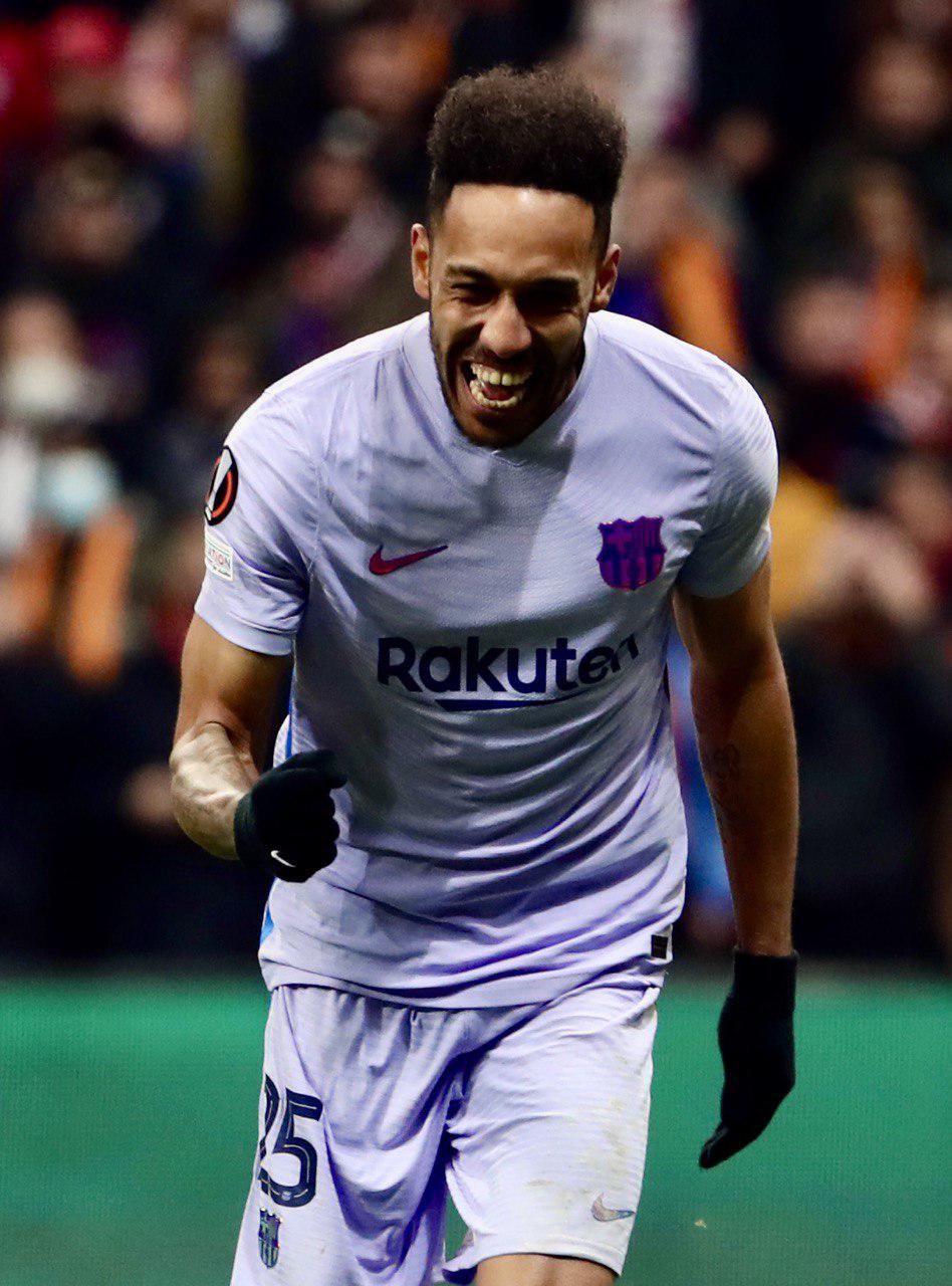 $!Pedri y Aubemayang meten al Barça en cuartos en la Europa League