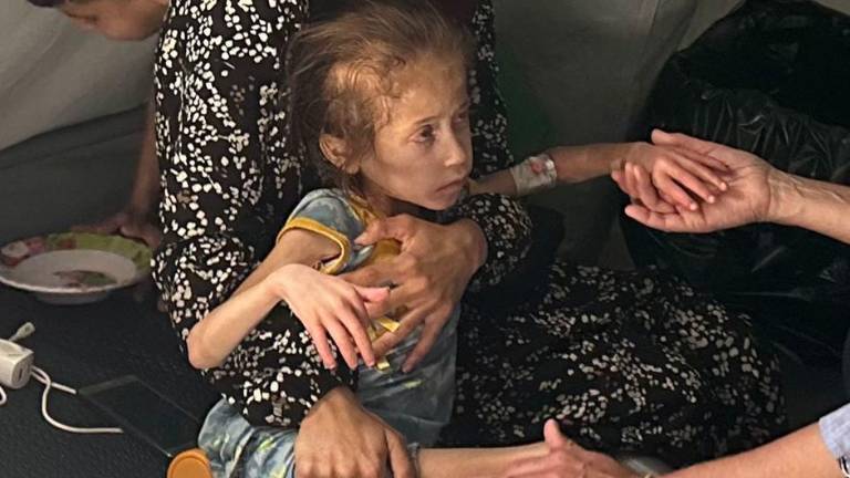 La hambruna asola a la población de Gaza mientras Israel continúa impidiendo la entrada a gran escala de ayuda humanitaria.