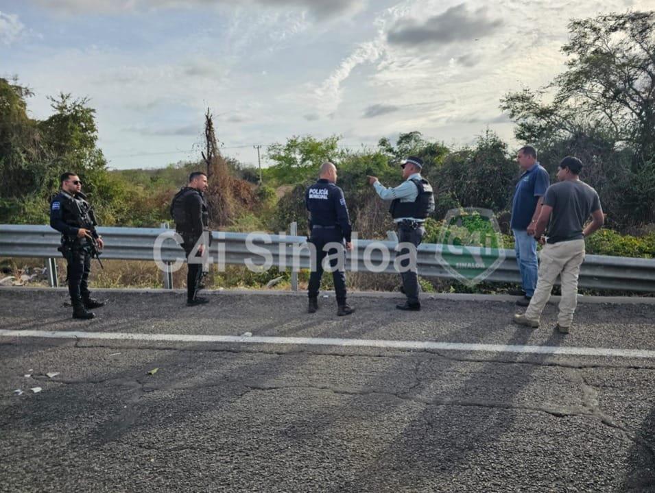 $!Cierran la circulación carretera en El Salado por accidente vehicular