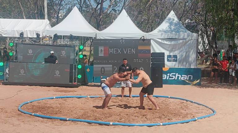 David Morales estuvo en el Panamericano de Luchas Asociadas, en su modalidad de playa.