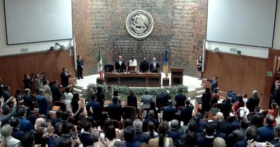 $!Pablo Lemus toma posesión como Gobernador de Jalisco; hará equipo con Sheinbaum, dice