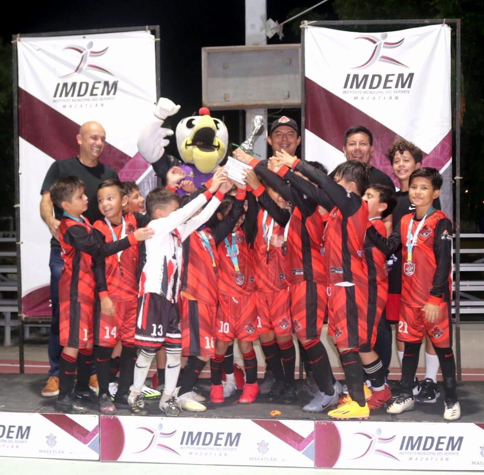 $!Premian a lo mejor del Interacademias
