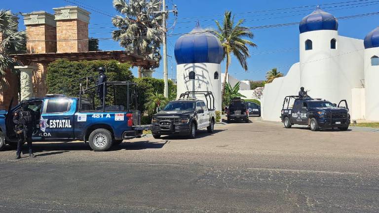 Elementos de la SSPC, PEP, Ejército Mexicano y Guardia Nacional desplegaron un operativo en un motel ubicado al norte de Culiacán.