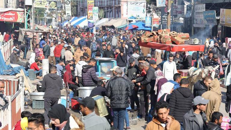 La plaza Al-Awda (en el centro de Rafah, al sur de Gaza) se ha convertido en un mercado abarrotado. 1,5 millones de palestinos viven ahora en Rafah, donde antes vivían unas 250 mil personas.