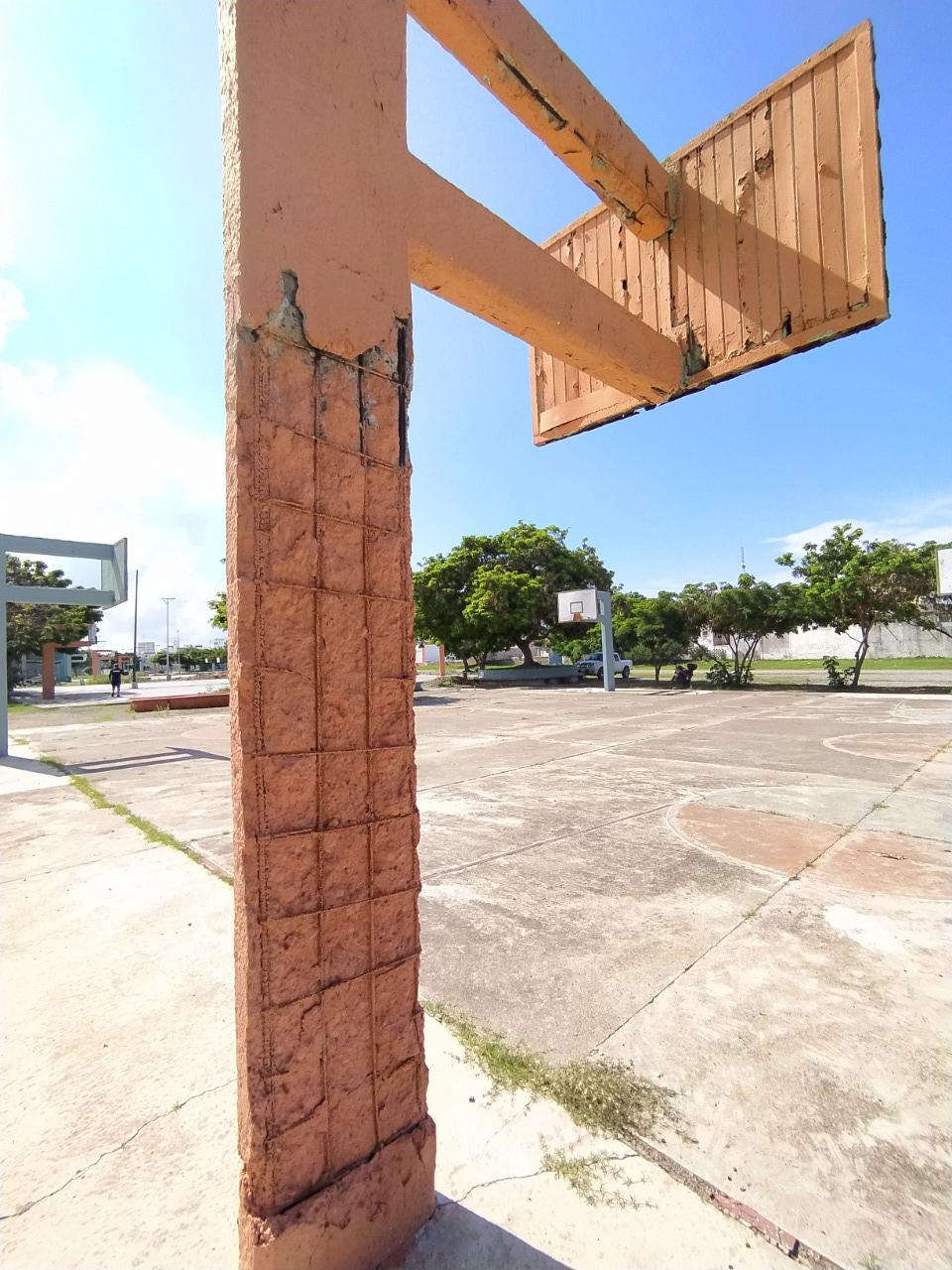$!Tablero en la cancha de baloncesto de la Unidad Sahop.