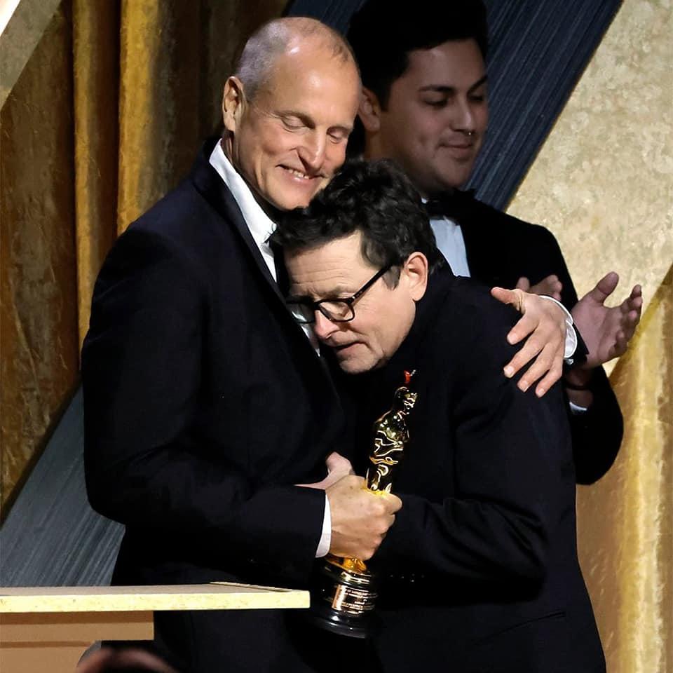 $!Recibe Michael J. Fox el Premio Jean Hersholt Humanitarian