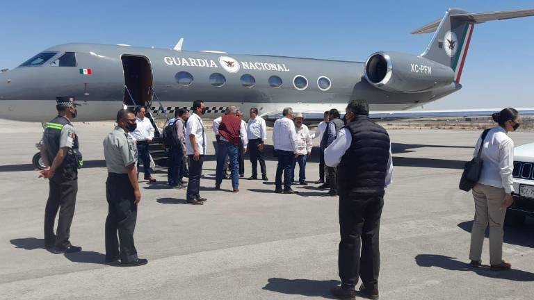 La aeronave de la Guardia Nacional en la que se transportó al titular de la Segob.