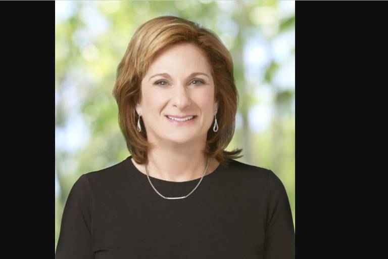Disney pone fin a casi un siglo de hombres al nombrar a Susan Arnold presidenta del consejo