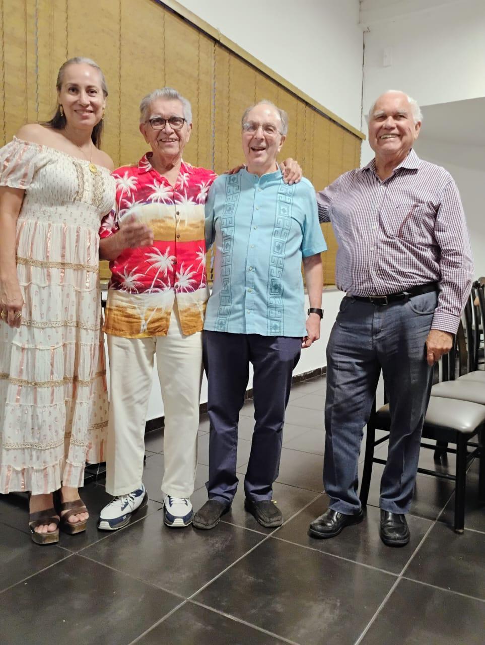$!Gianeya Román, Eduardo Niebla, Gordon Campbell y Mario Niebla.