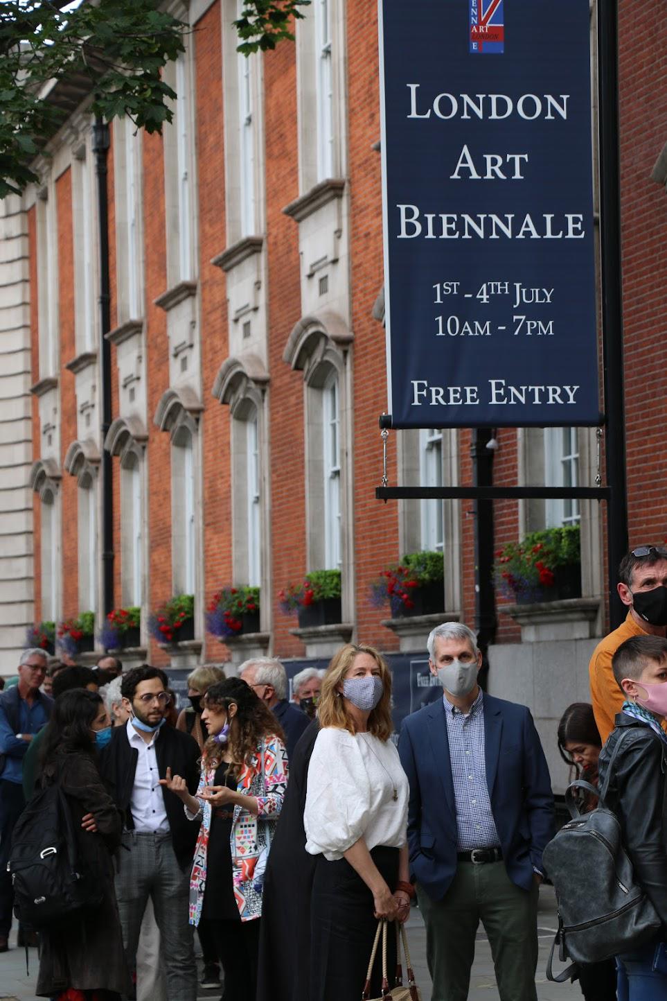$!Asistieron más de 50 embajadores, personalidades del arte y medios británicos.