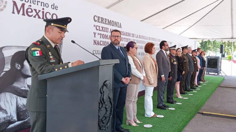 En el evento, las autoridades destacaron la importancia de honrar el legado de los héroes de 1862 enfrentando los desafíos actuales que amenazan la seguridad del País.