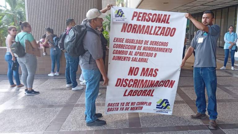 Personal de la Secretaría de Salud en Sinaloa reclama igualdad de derechos con quienes ya cuentan con una base.