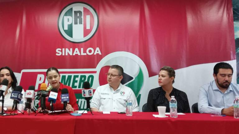 La dirigencia del PRI en Sinaloa critica que a un año de la crisis de violencia, el Estado siga igual que cuando inició el problema.
