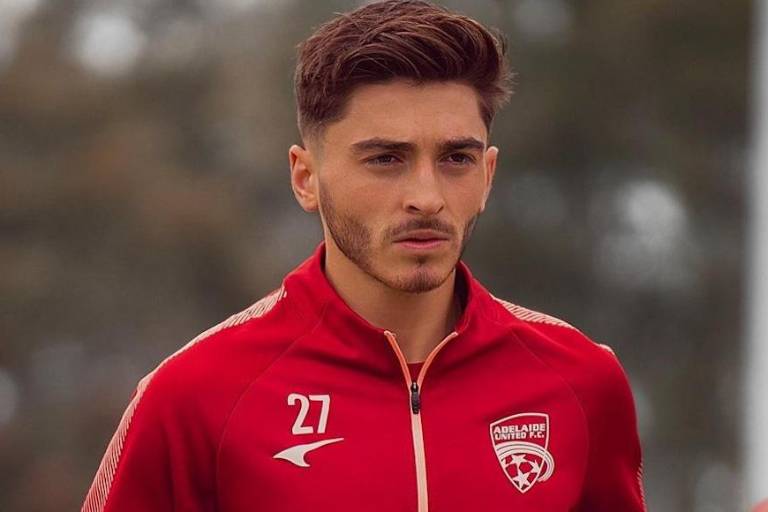 Josh Cavallo, futbolista australiano, hace pública su homosexualidad