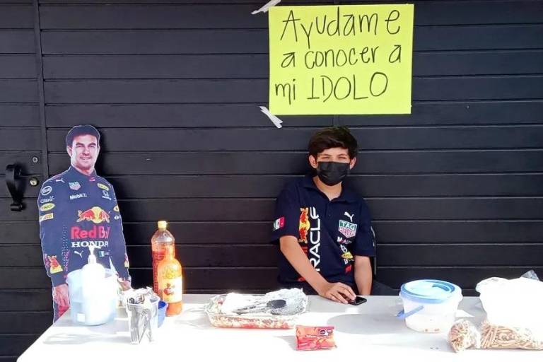 ‘Ayúdame a conocer a mi ídolo’: Matías vende botanas para ir a la F1 y ver a Checo Pérez