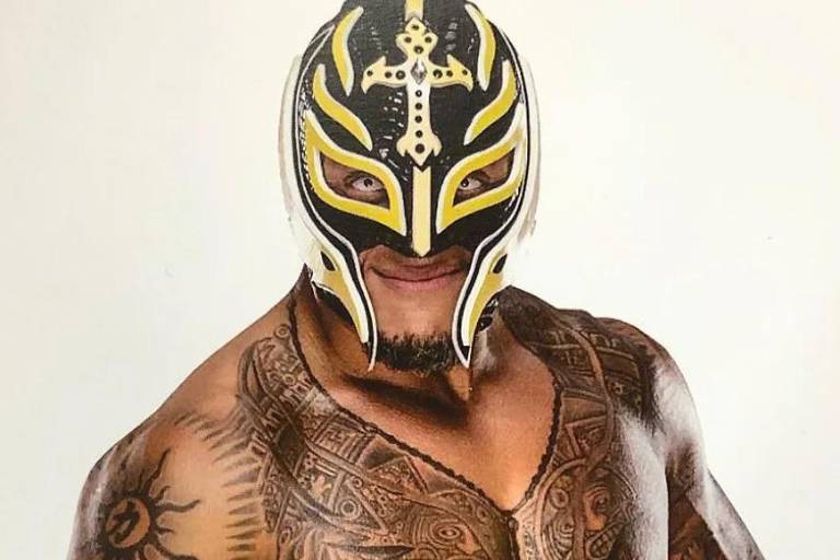 Rey Mysterio entra al Salón de la Fama de la WWE