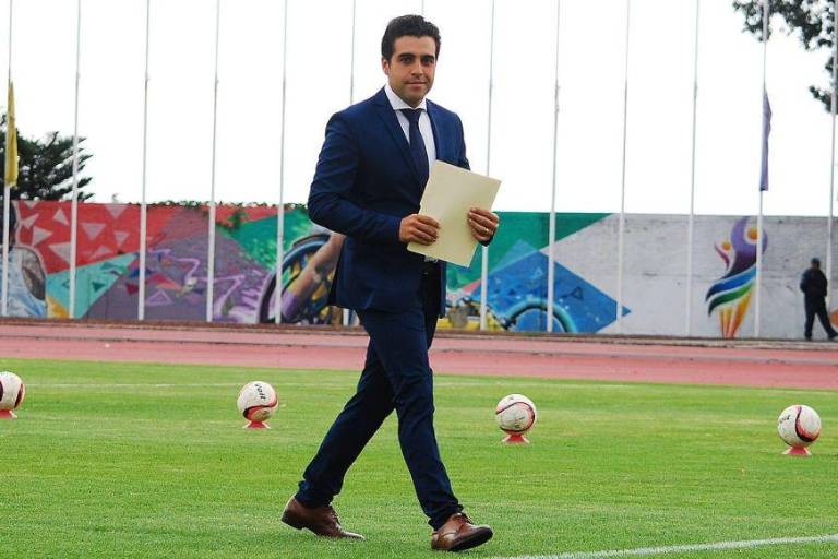 Marcelo Michel Leaño será técnico interino de Chivas y dirigiría el clásico nacional