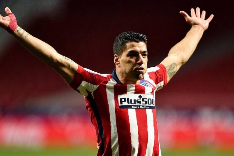 El Atlético de Madrid se mantiene como líder al vencer 1-0 al Alavés con Suárez y Oblak en plan grande