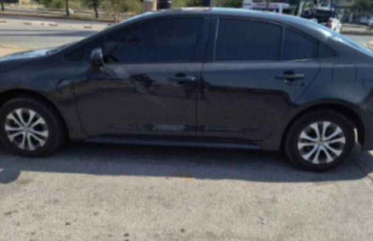 Aseguran vehículo con aditamento para arrojar ponchallantas en Culiacán