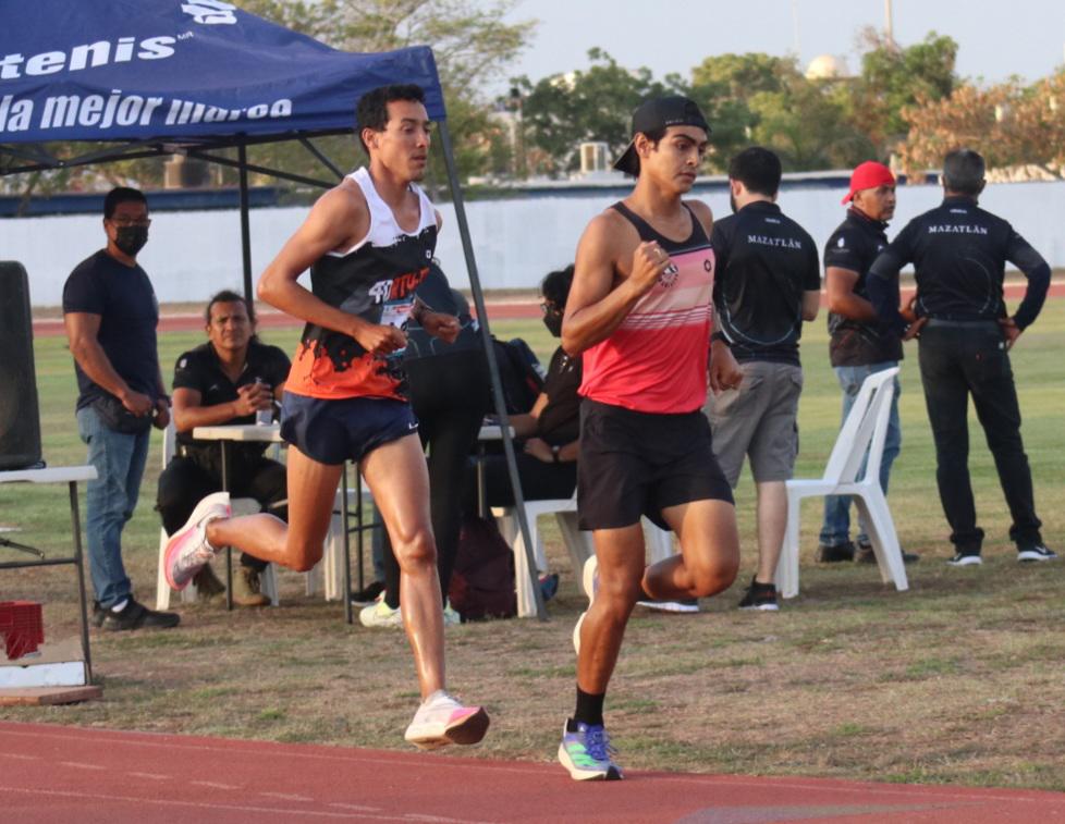 $!Velocistas ‘sacan chispas’ a la pista en la segunda fecha del Serial de Atletismo Imdem