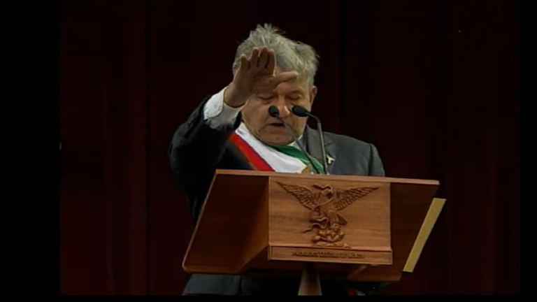 Toma de Protesta de Andrés Manuel López Obrador como Presidente Legitimo de la Republica Mexicana en 2006.