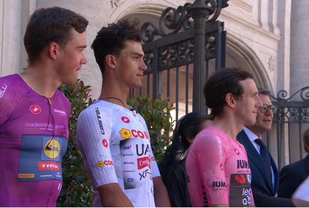 $!Isaac del Toro y los líderes del Giro de Italia reciben la bendición del Papa León XIV