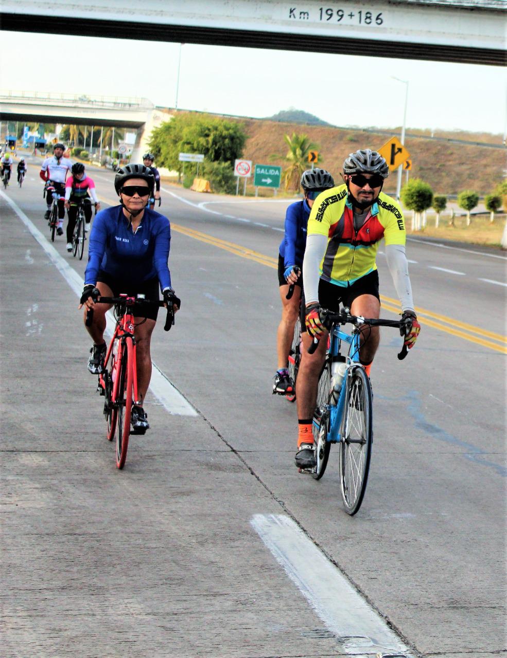 $!Mónico Lizárraga: Ciclistas sinaloenses le rinden tributo con exitosa Ruta del Mono