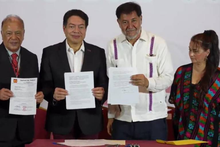 Fernández Noroña se registra como ‘corcholata’ presidencial de la ‘4T’