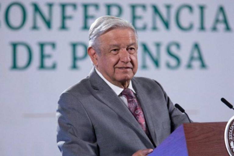 Quisieran que Ebrard y Sheinbaum se pelearan por Línea 12 del Metro: AMLO