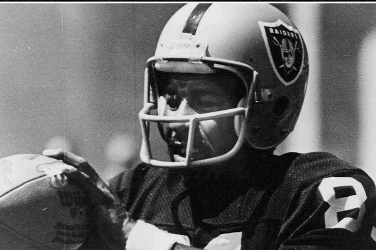 Fallece Morris Bradshaw, leyenda de los Raiders y la NFL