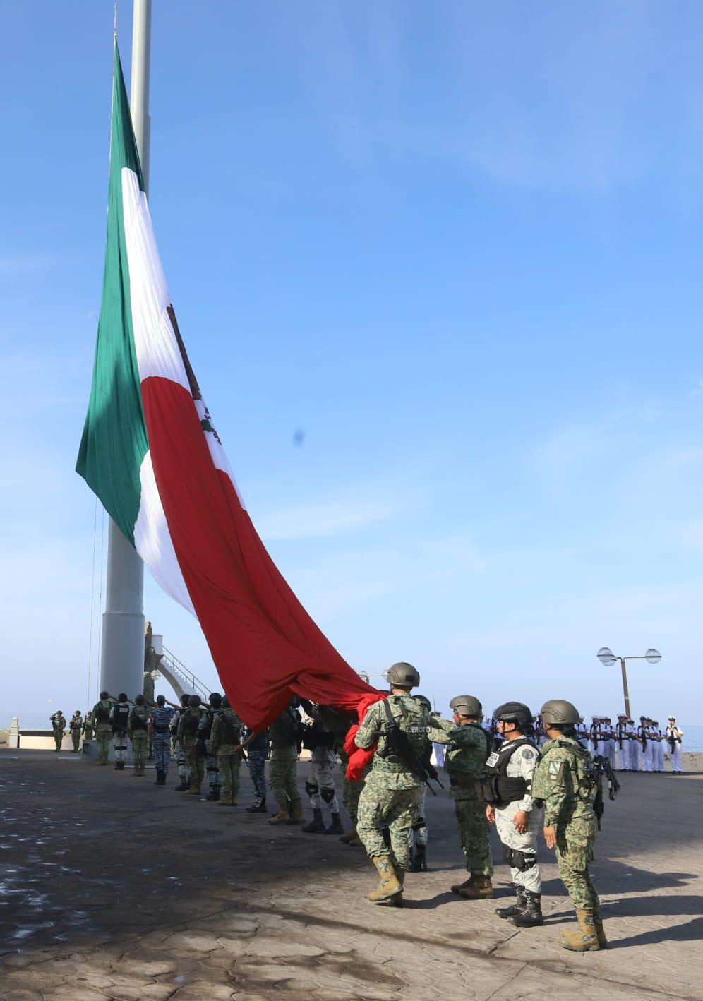 $!Conmemoran en Mazatlán el 219 aniversario del Natalicio de Benito Juárez García