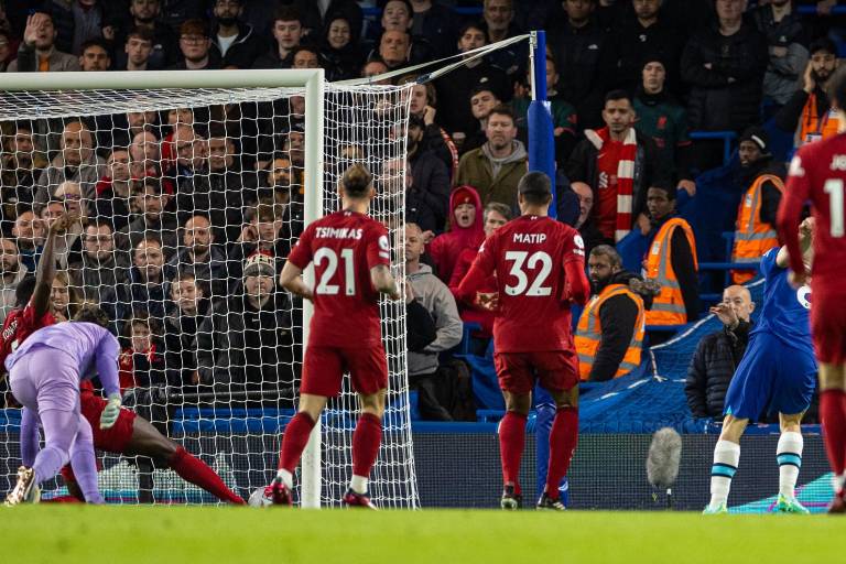 Chelsea y Liverpool no pasan del empate sin goles en Stamford Bridge